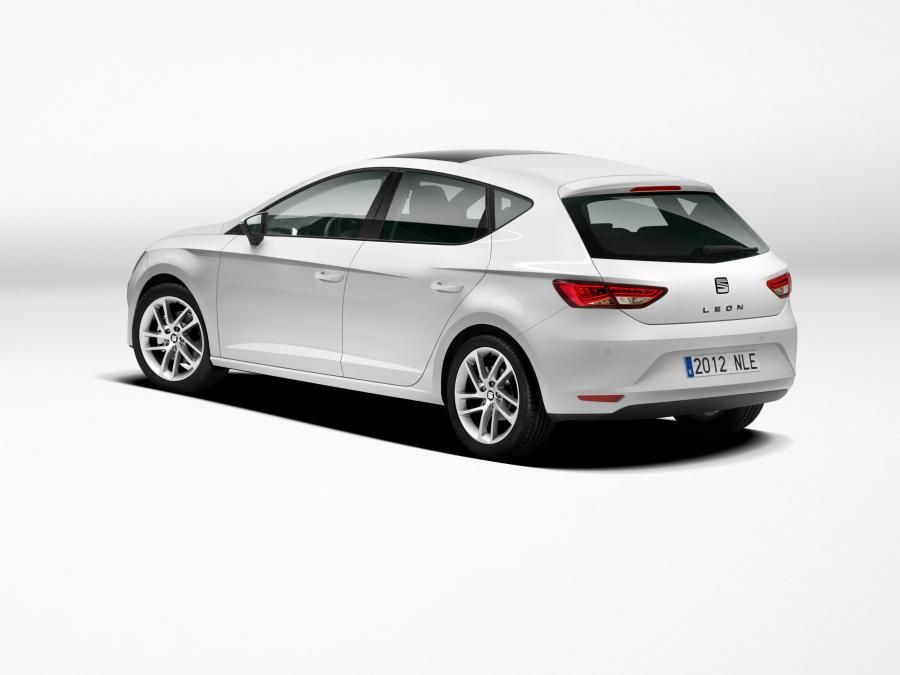  Seat Leon 5-Door 2012 года  (фото 12 из 15)